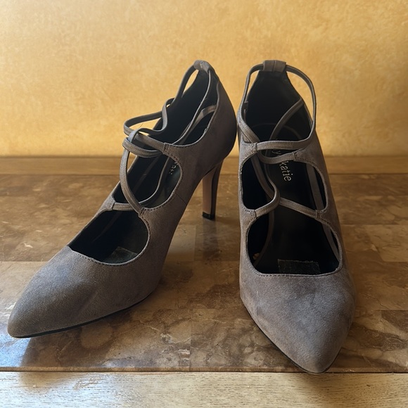 Kelly & Katie Women’s Gray Suede Stiletto Heel Pointed Toe, Size 7.5 - Picture 2 of 6